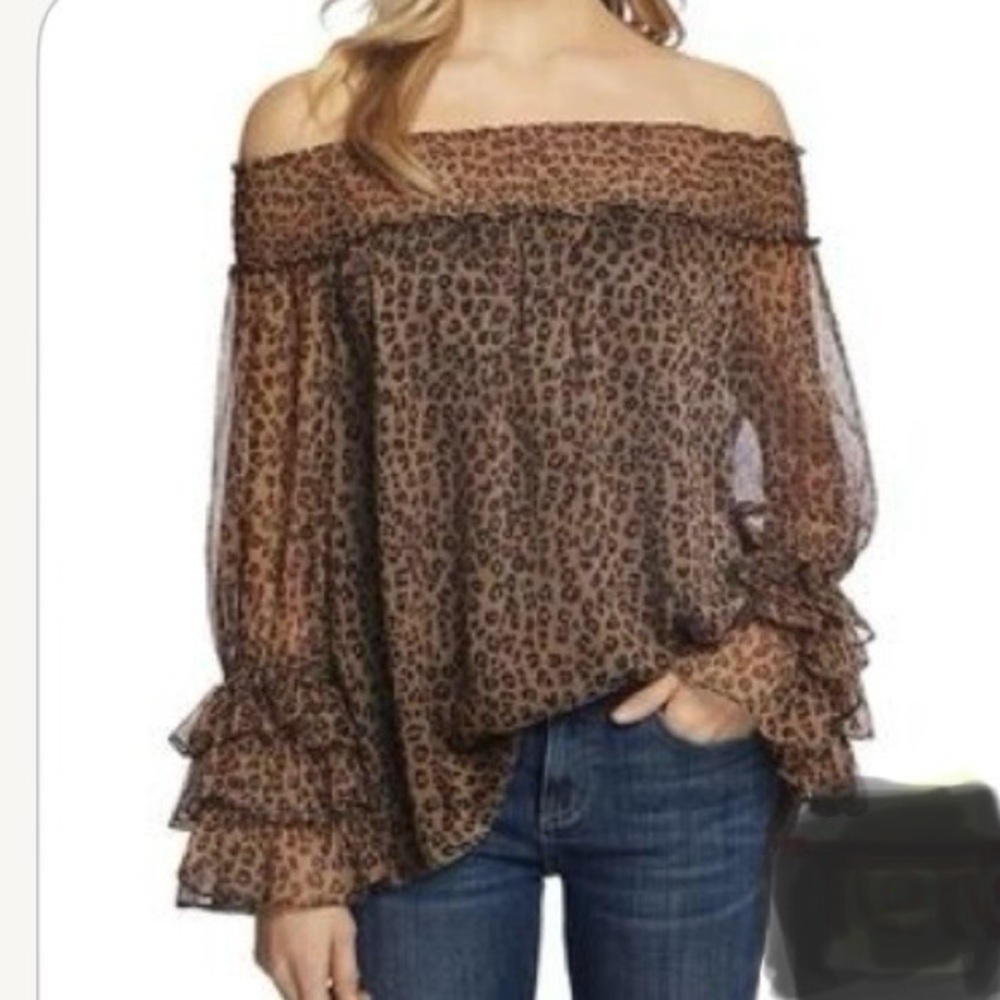 CeCe  Neoprene print off shoulder top Size Small